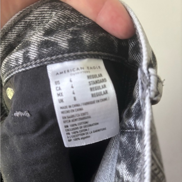 American Eagle gray ripped jeans regular size 4 - Picture 5 of 7